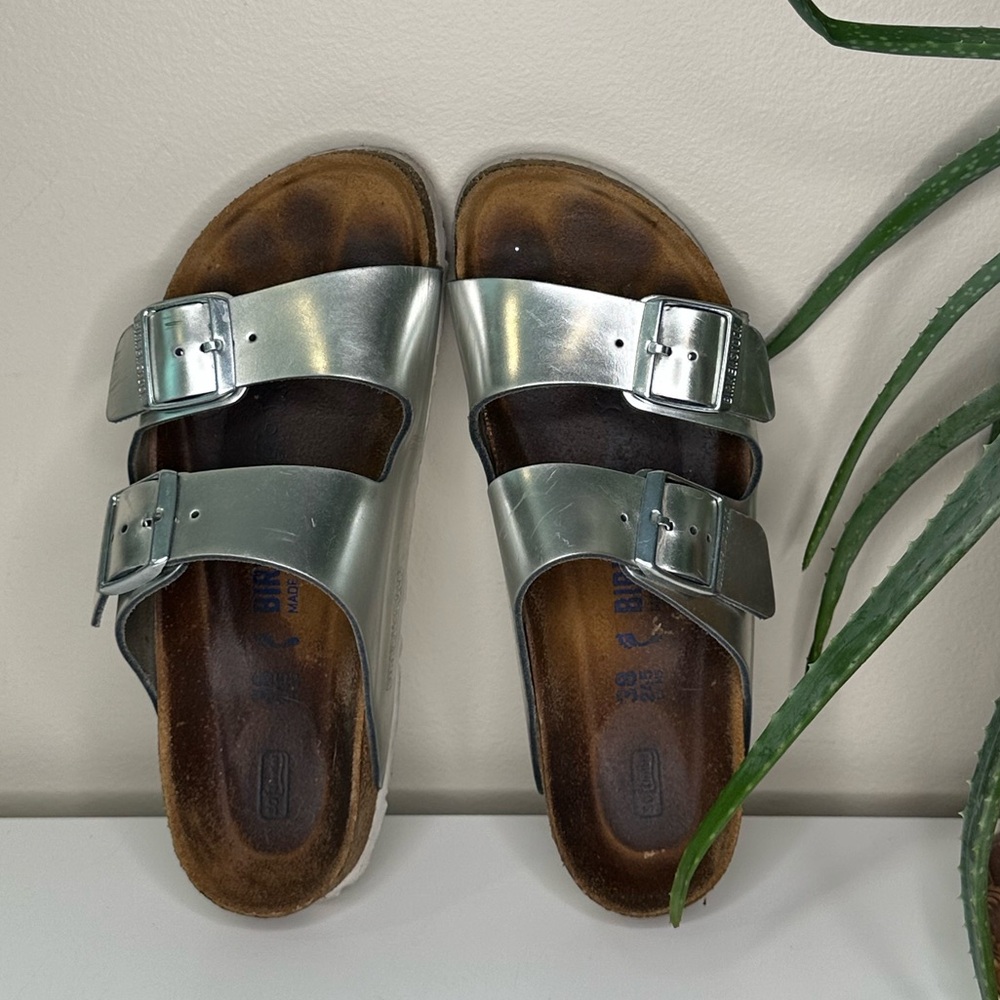 Birkenstock Arizona Sandals Silver Metallic Size 38 (US 7) Regular Fit - Picture 6 of 12